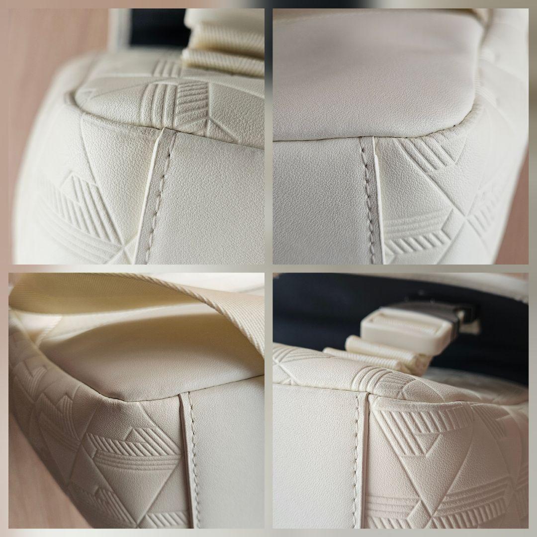 LACOSTEラコステ モノグラムスモールメッセンジャーバッグ アイボリー