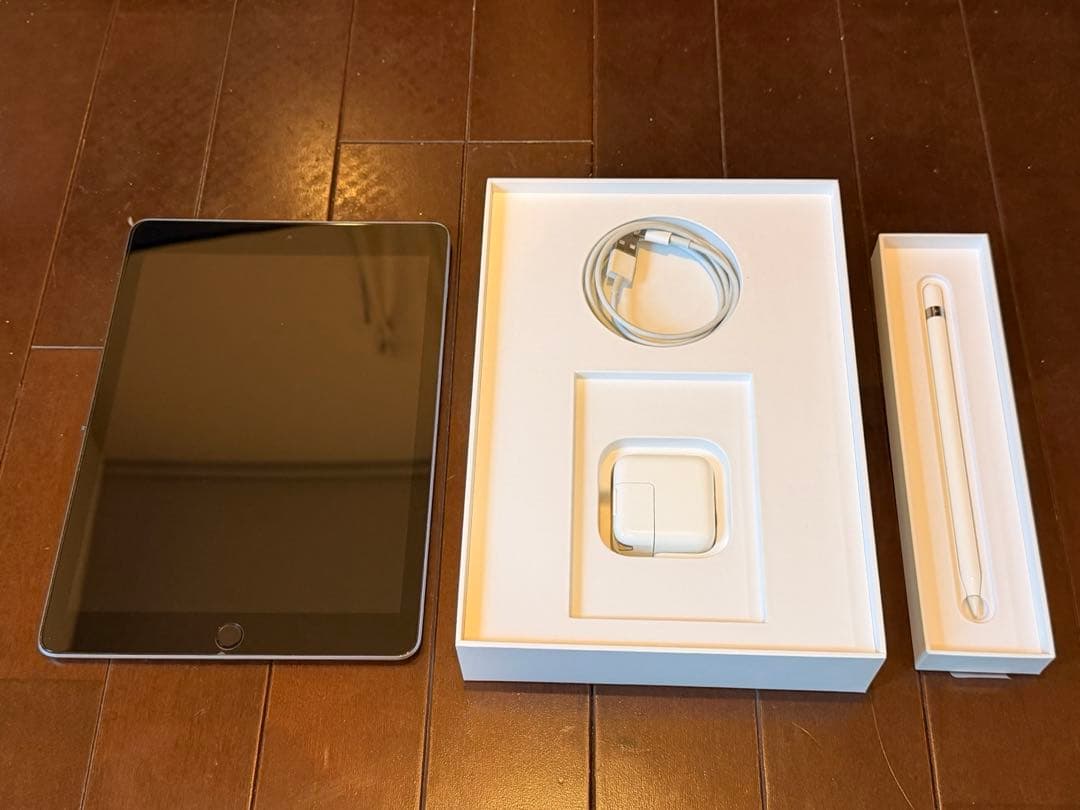 iPad本体 Apple Pencil 付属