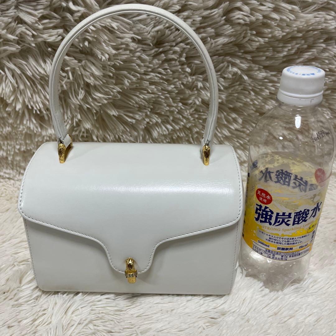 美品✨WAKO ワコウ　ハンドバッグ　ホワイト×ゴールド　自立