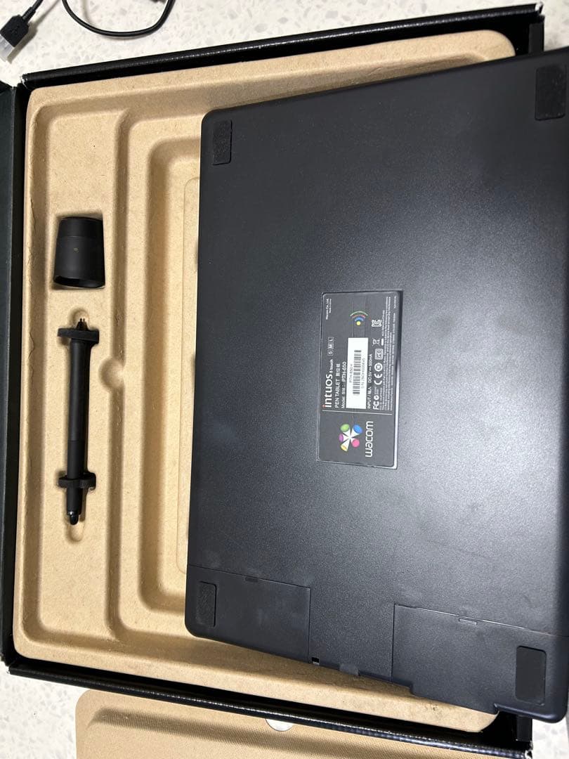 Wacom Intuos5 ペンタブレット 本体