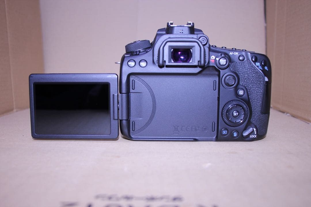 一眼レフカメラCanon EOS 90D標準&望遠&単焦点トリプルレンズセット