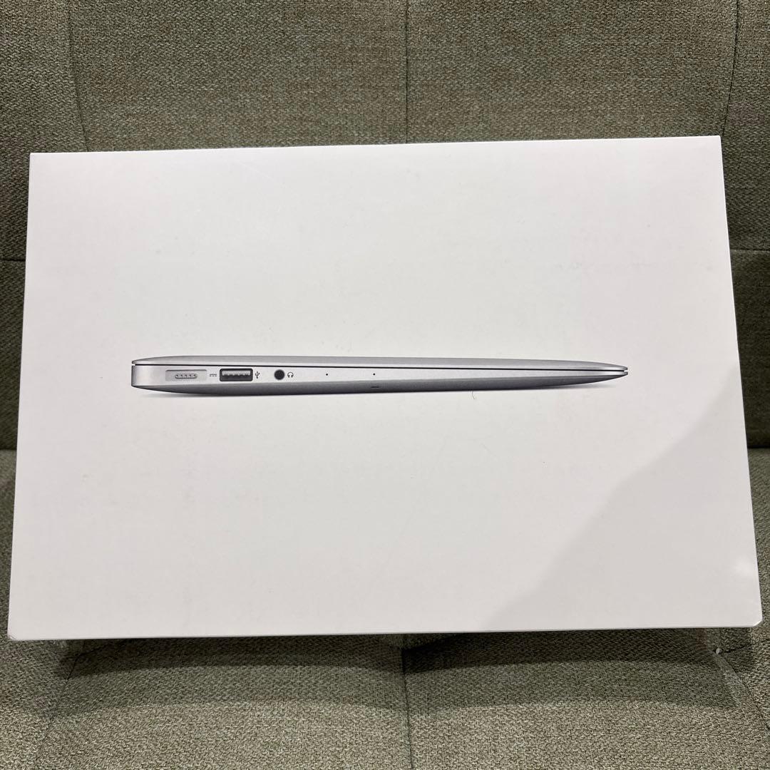 Macbook Air（A1465）, メモリ8GB / ストレージ128GB
