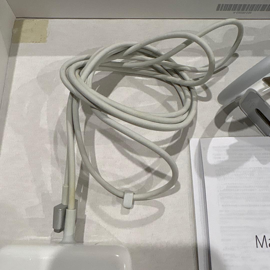 Macbook Air（A1465）, メモリ8GB / ストレージ128GB