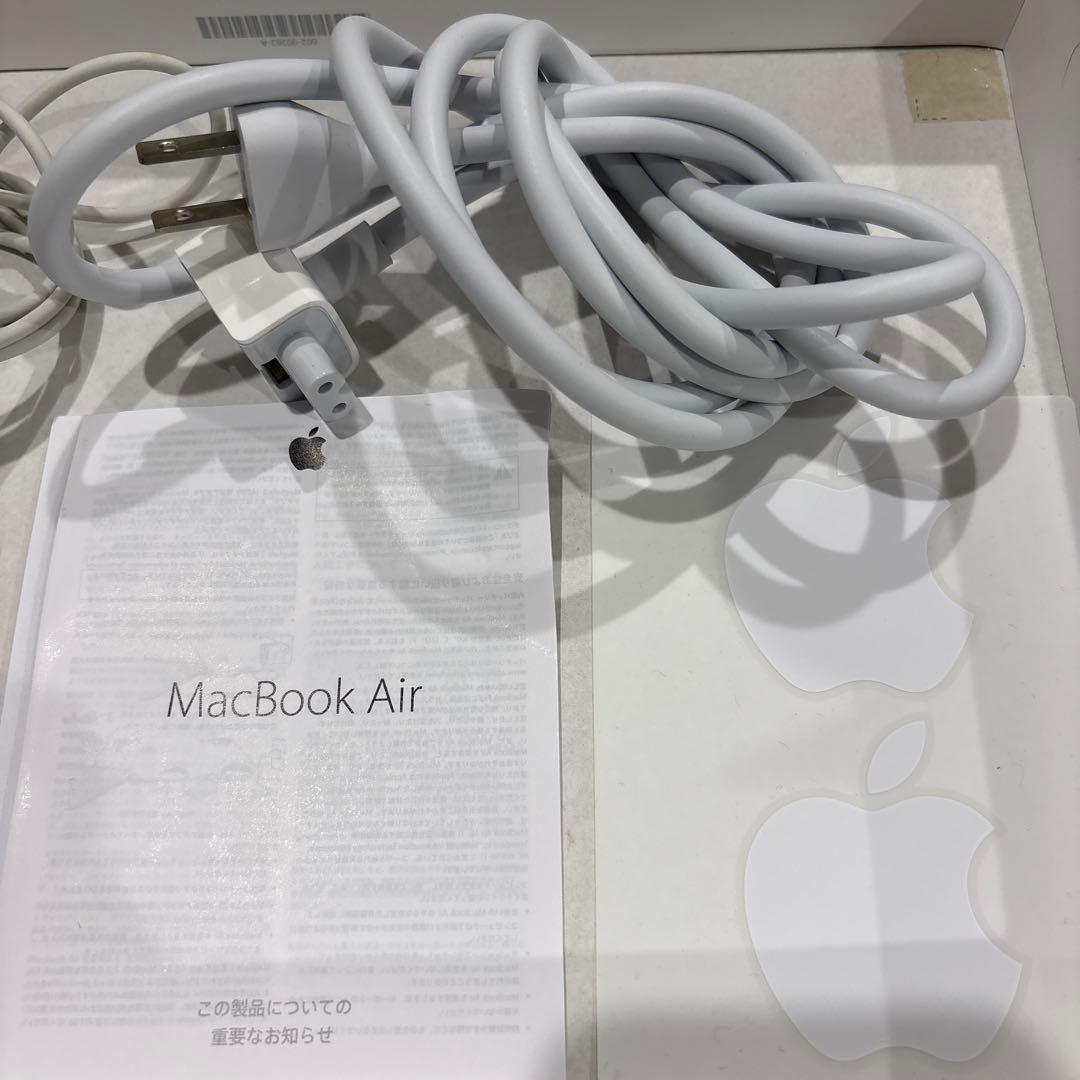 Macbook Air（A1465）, メモリ8GB / ストレージ128GB