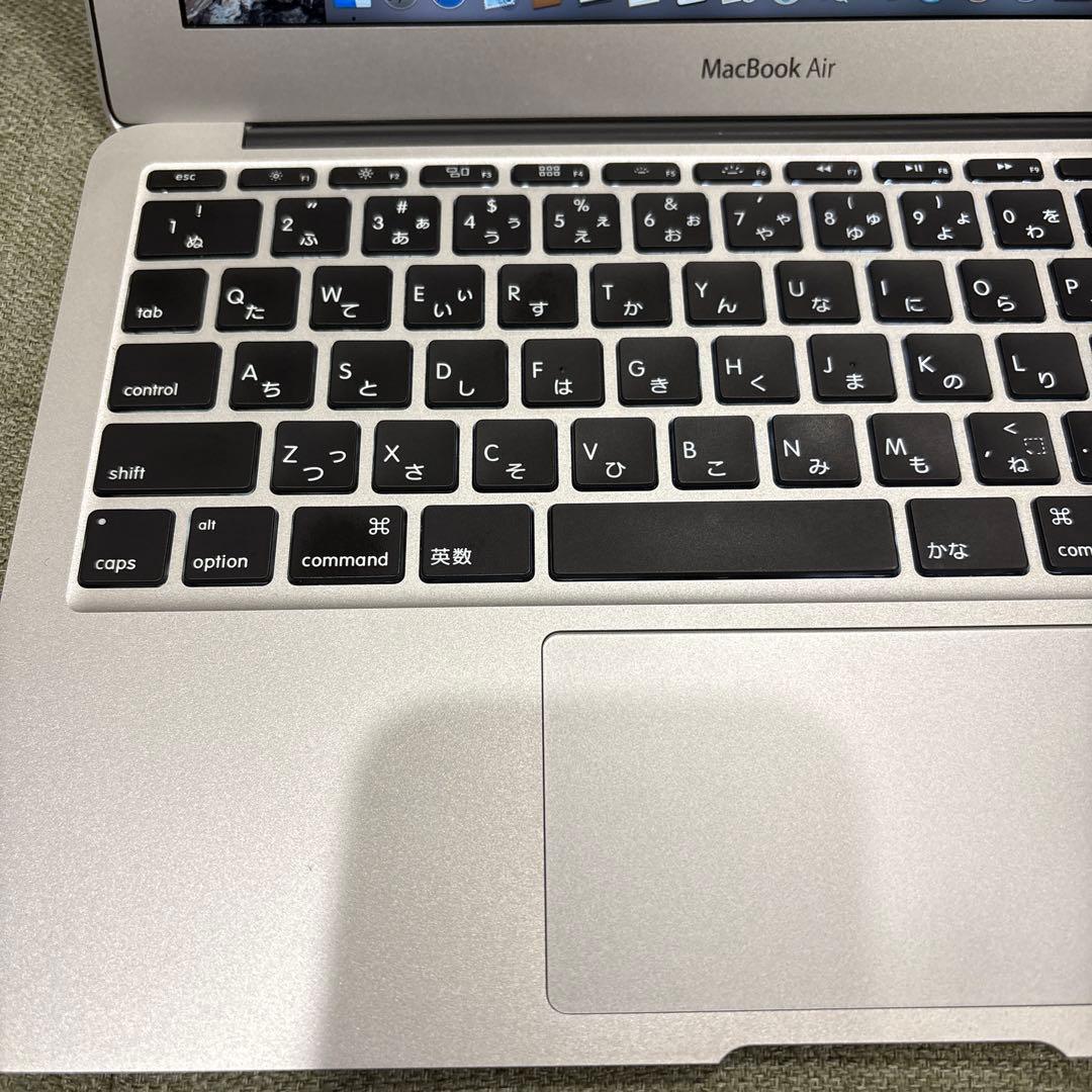 Macbook Air（A1465）, メモリ8GB / ストレージ128GB