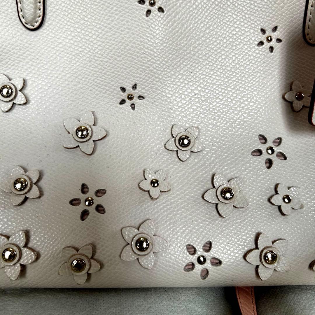 パンチング　COACH コーチ　ショルダーバッグ　トートバッグ　バイカラー　花柄