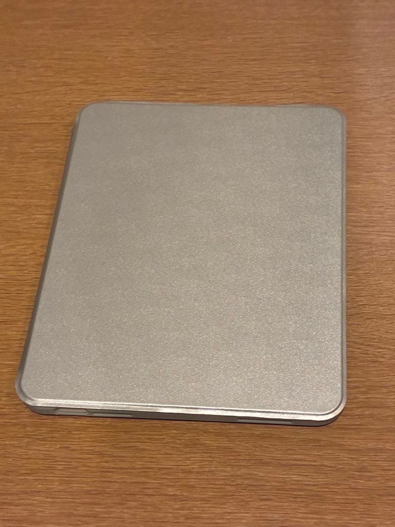 Apple iPad 10世代 64GB シルバー　ケース•ガラスフィルム付き