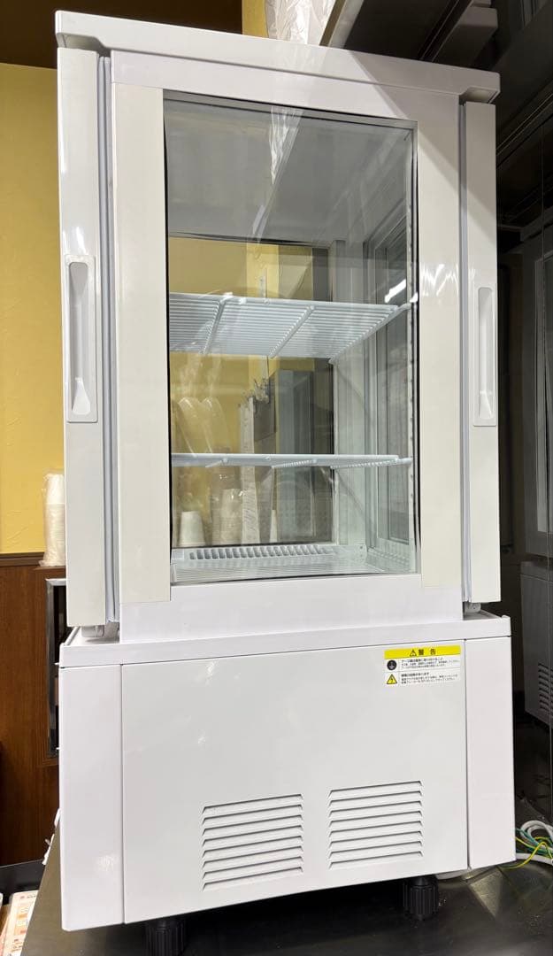 サンデン　冷蔵ショーケース