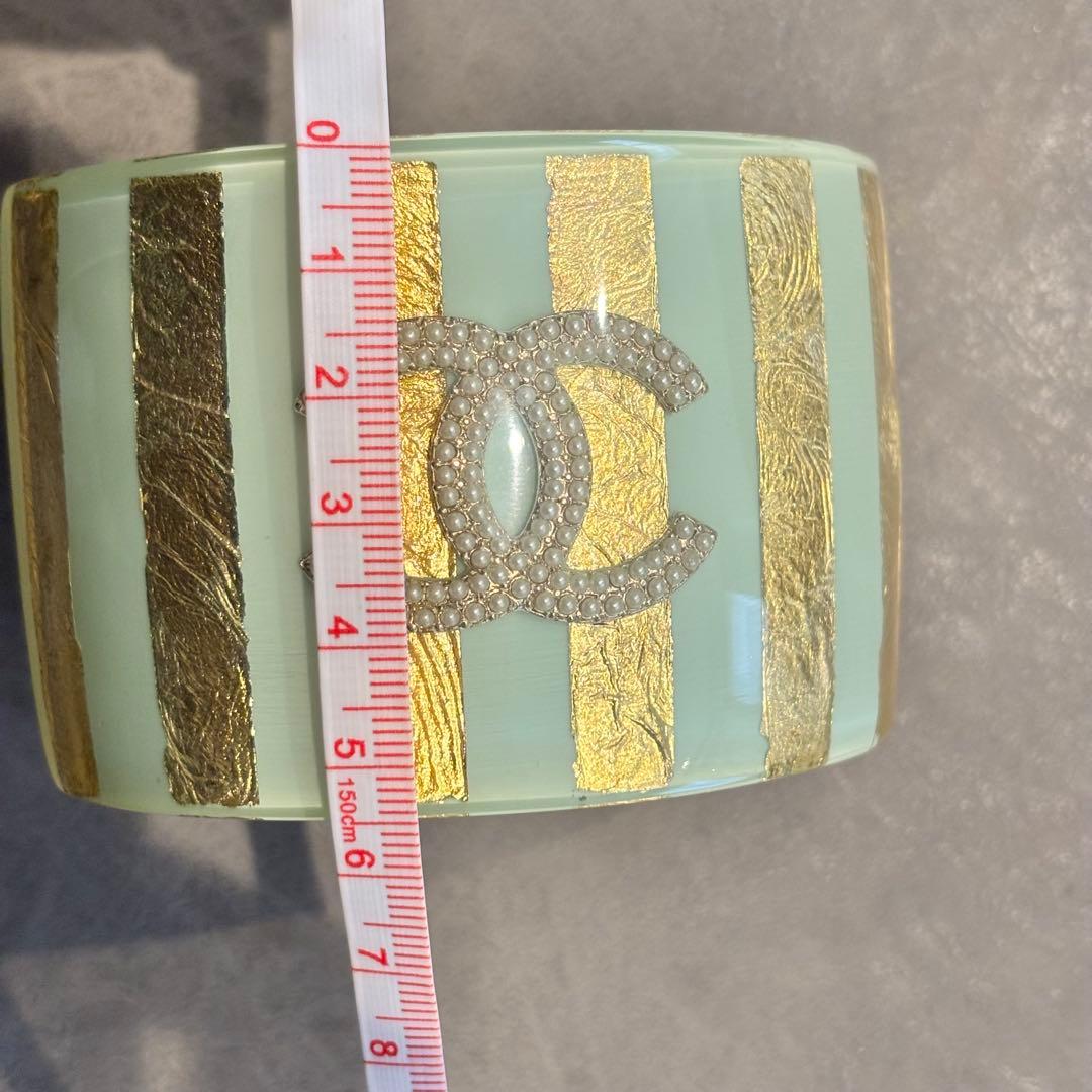 【新品未使用】CHANEL ストライプ柄 ココマーク バングル ゴールド×水色