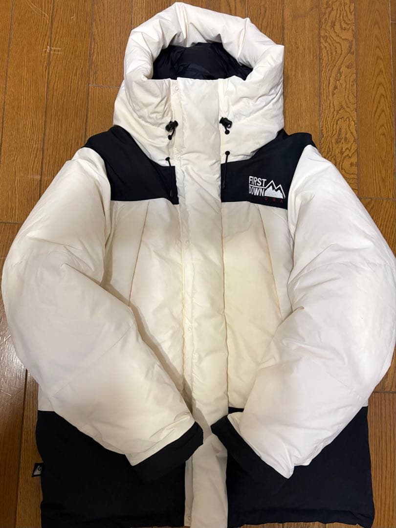 FIRST DOWN フード付きダウンジャケットMサイズ