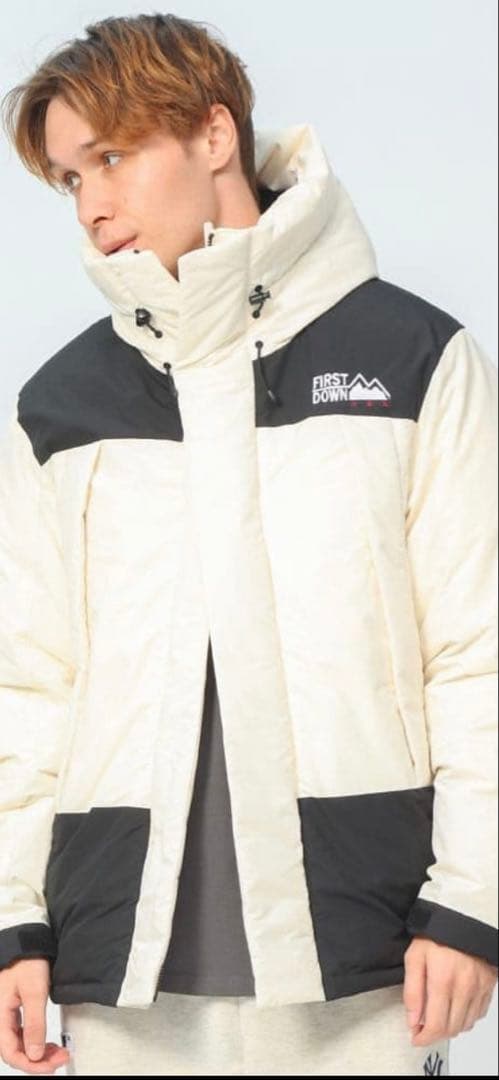 FIRST DOWN フード付きダウンジャケットMサイズ