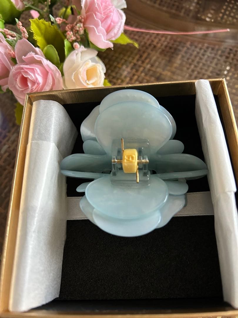 ☆アレクサンドル ドゥ パリ☆キラキラお花クリップ☆☆