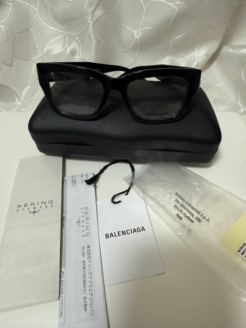 BALENCIAGA ブラックメガネケース付きレイデス/メンスokay