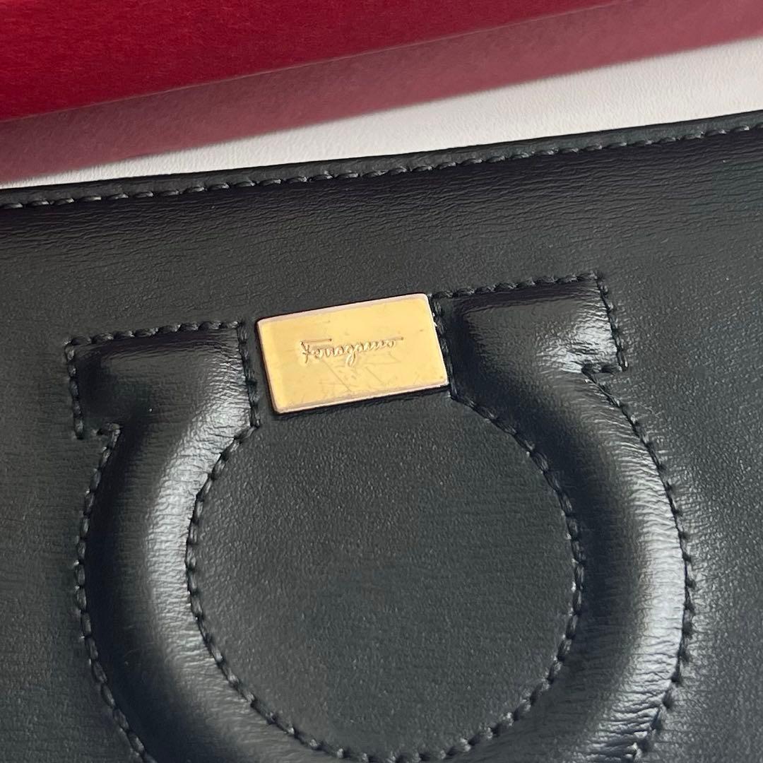 473 美品 Ferragamo サルバトーレフェラガモ 長財布