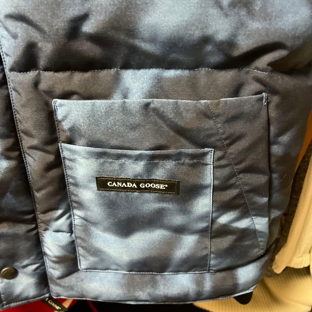 美品　  ネイビー ダウンベスト