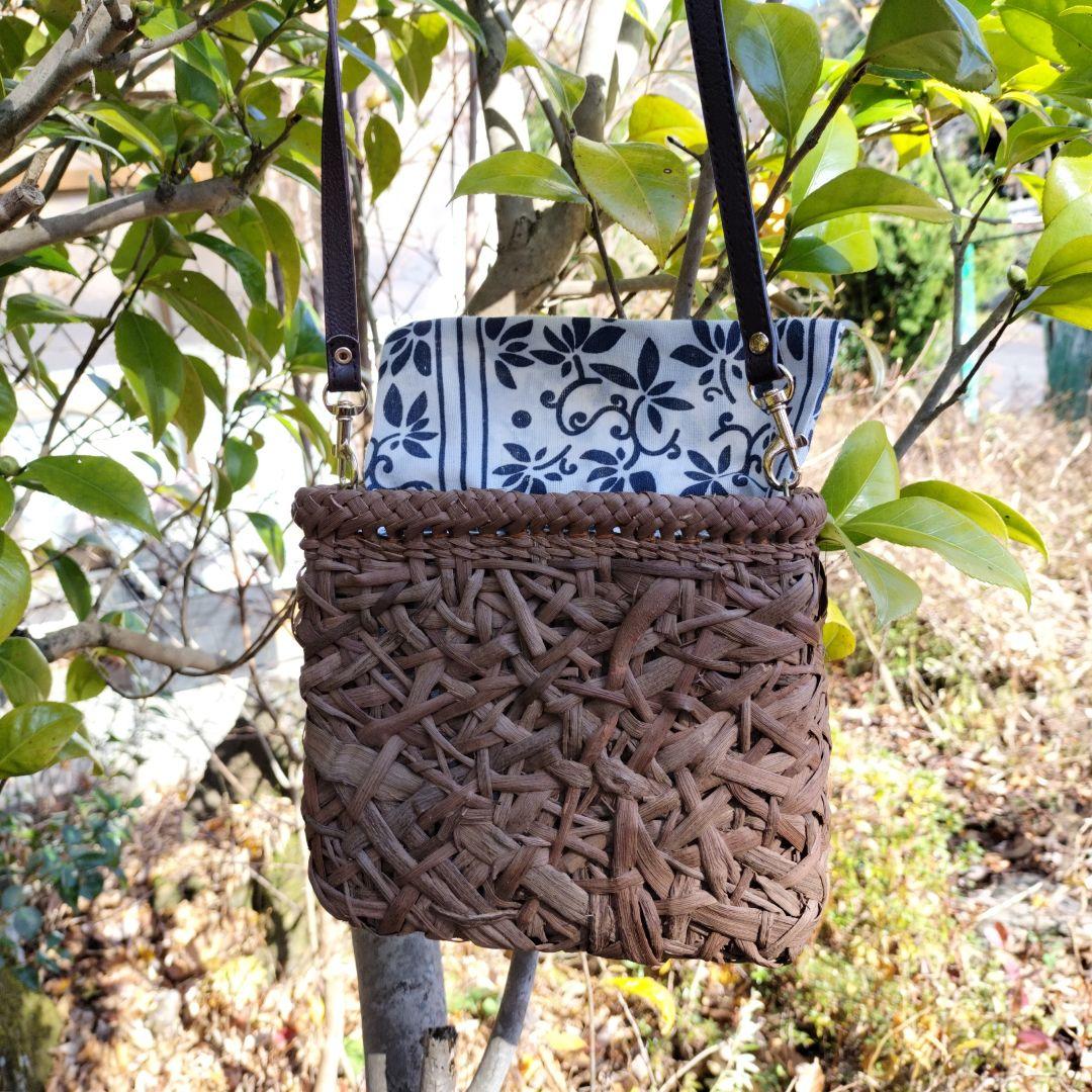 z*i様 山葡萄やたら編み籠バック約高さ15横18幅7