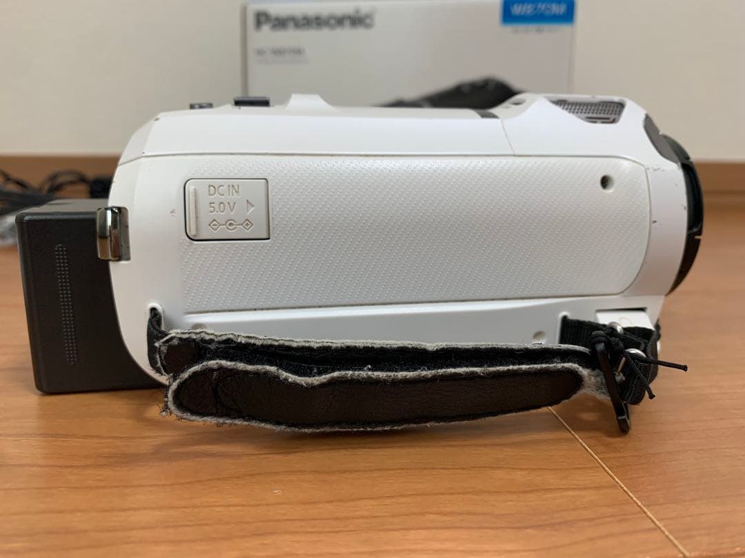 ジャンク Panasonic ハイビジョンビデオカメラ HC-W870M