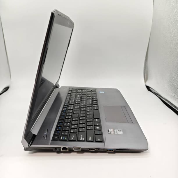 グラボ搭載★ バッテリ◎ フルHD 15 i7-7 SSD256GB オフィス