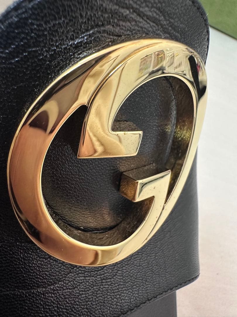 GUCCI (グッチ) GG ロゴ ブロンディ レザーサンダル 723391