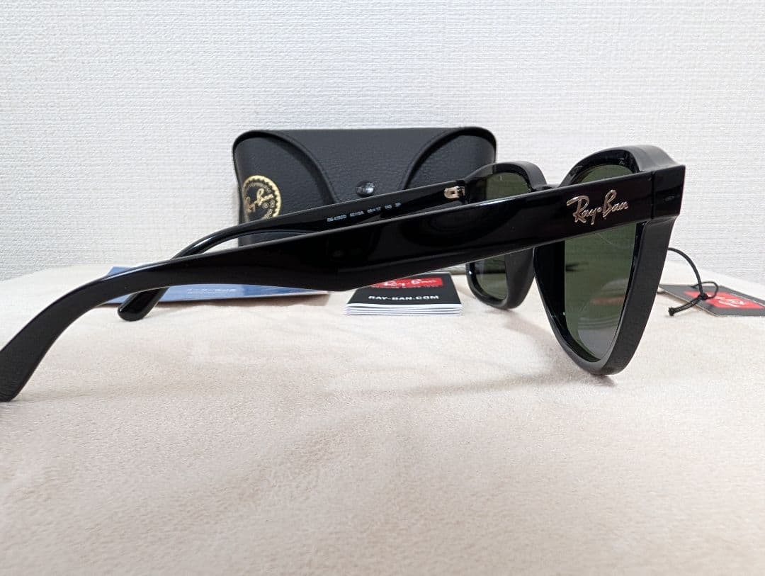 Ray-Ban ブラックフレーム サングラス