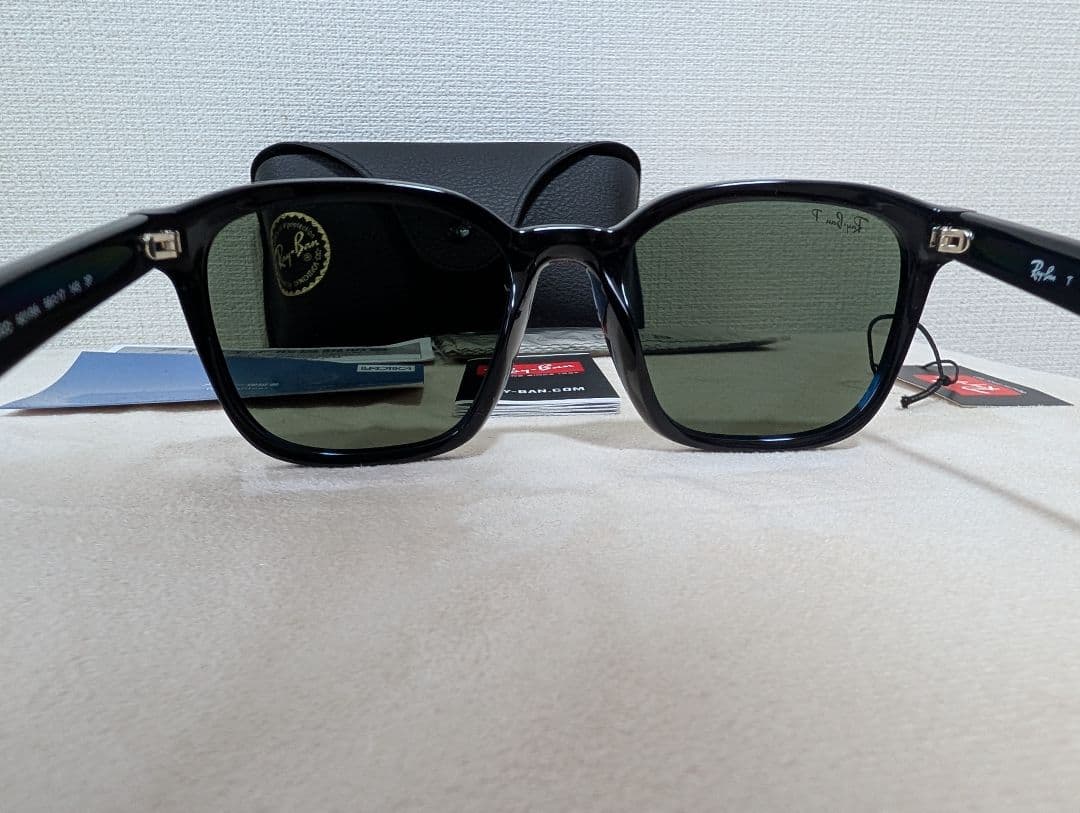 Ray-Ban ブラックフレーム サングラス