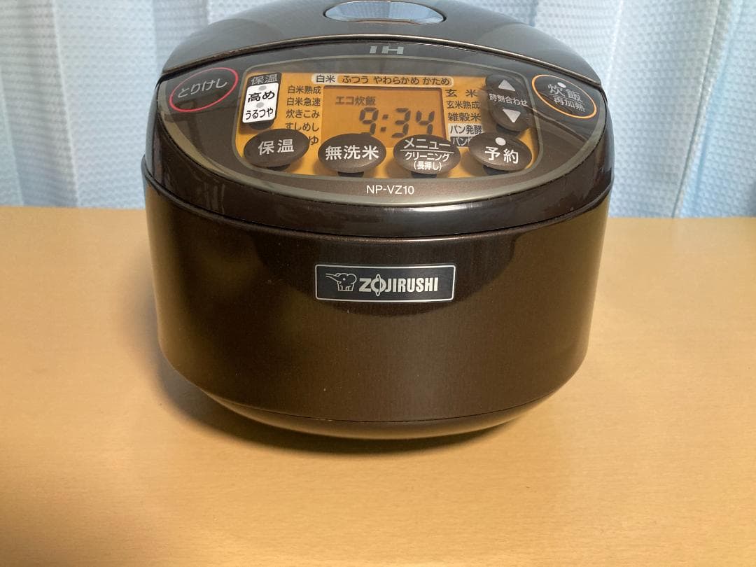 ★★2018 年製 Zojirushi NP-VZ10 炊飯器 5.5合★002