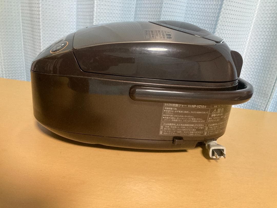 ★★2018 年製 Zojirushi NP-VZ10 炊飯器 5.5合★002