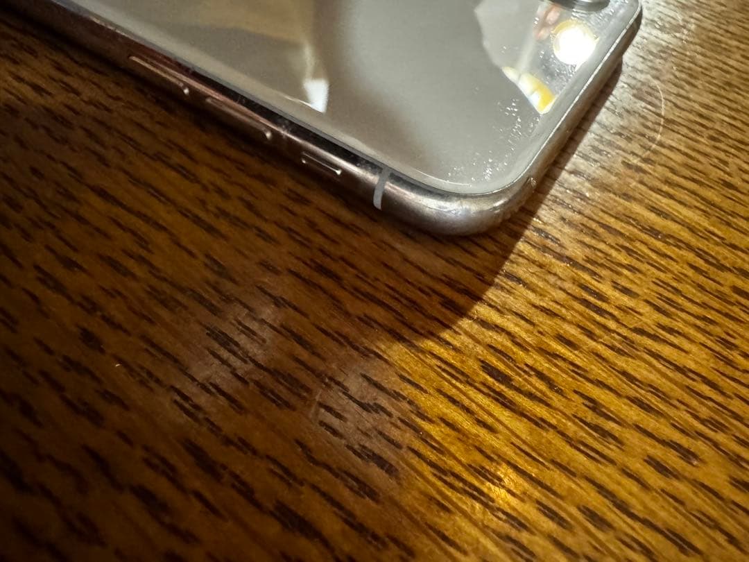 Apple iPhone Xsホワイト 256GB