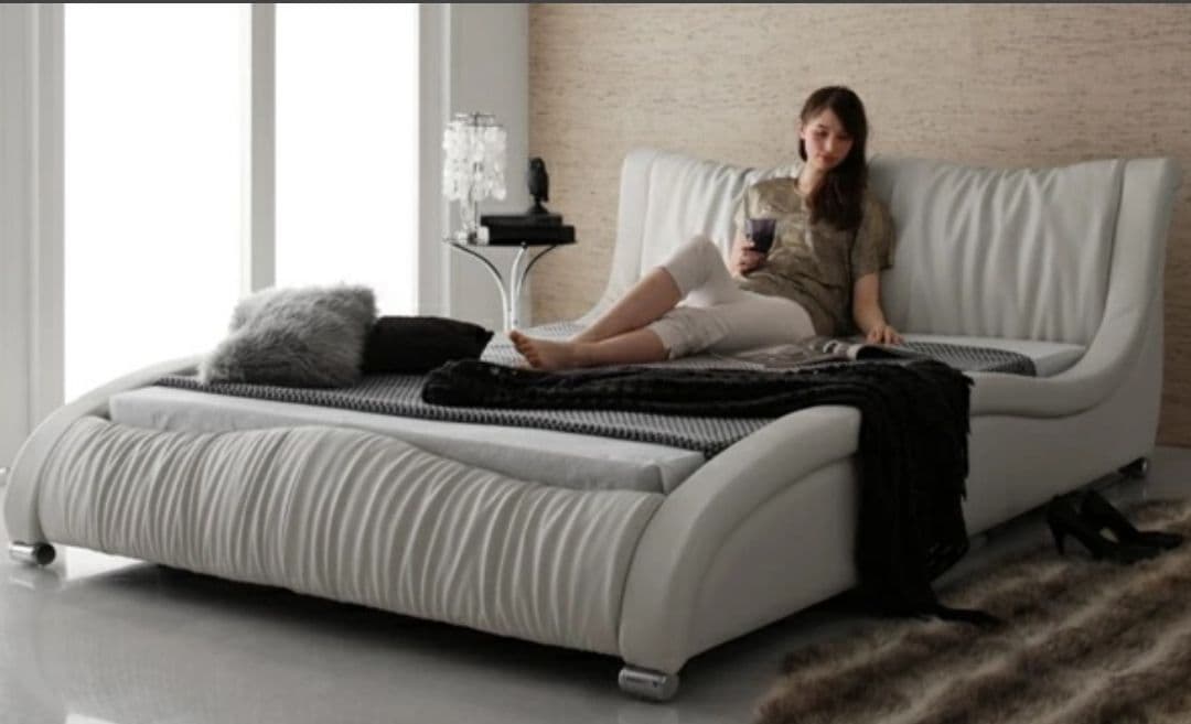 流線型 モダン ダブルベッド