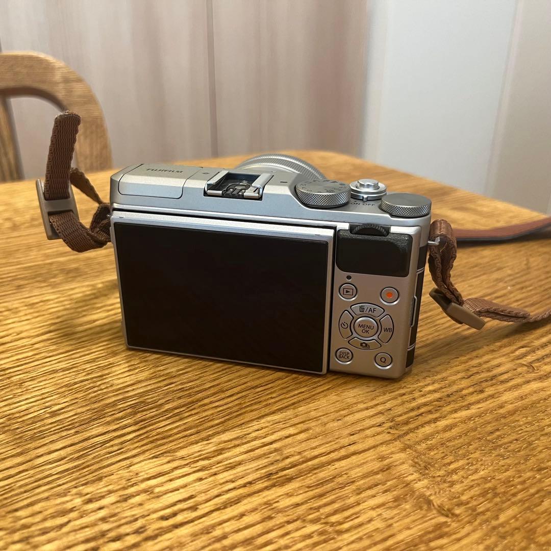 Fujifilm X-A5 デジタルカメラ XC15-45mmレンズ付き