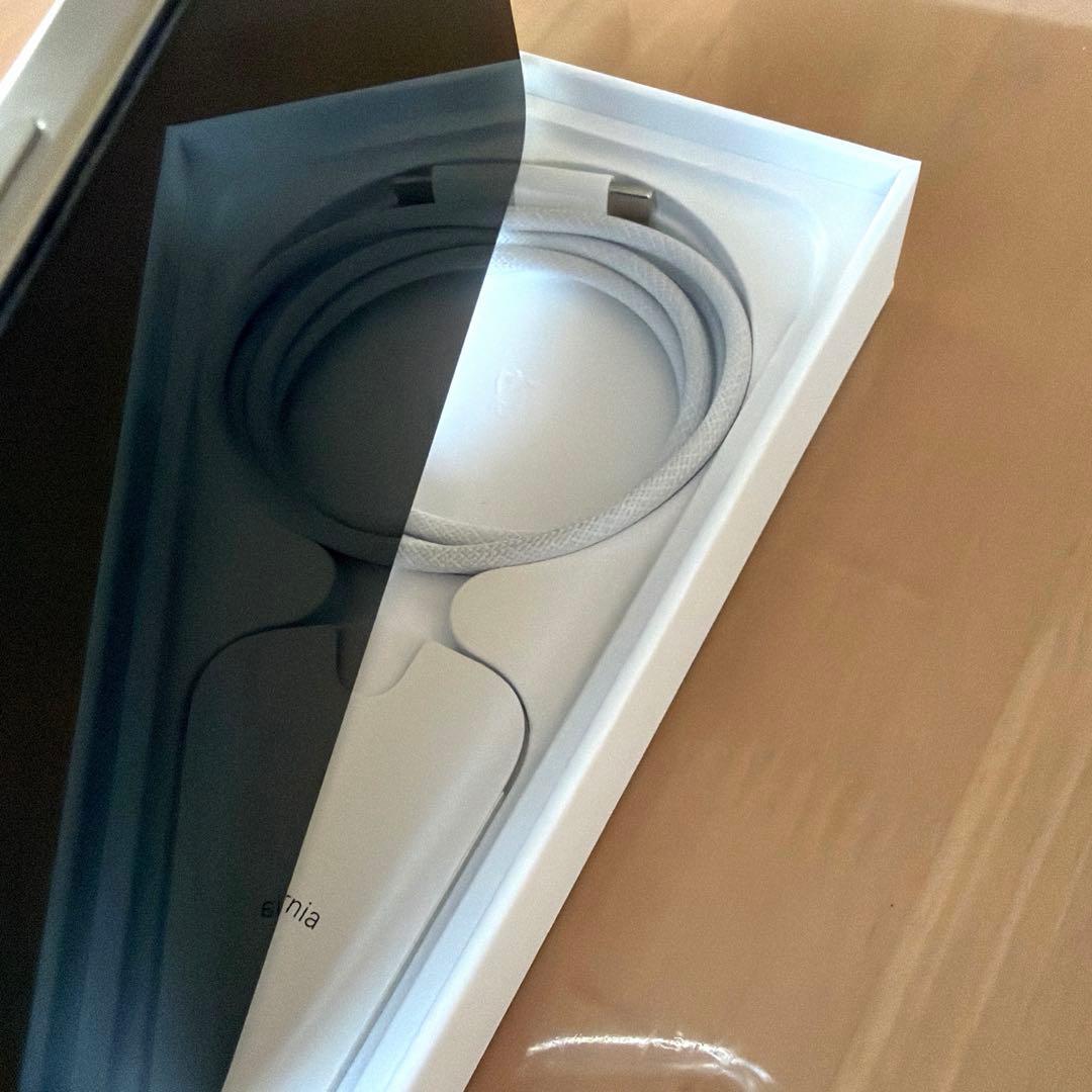 【美品】iPhone15 pro 512GB iPhone 本体　SIMフリー