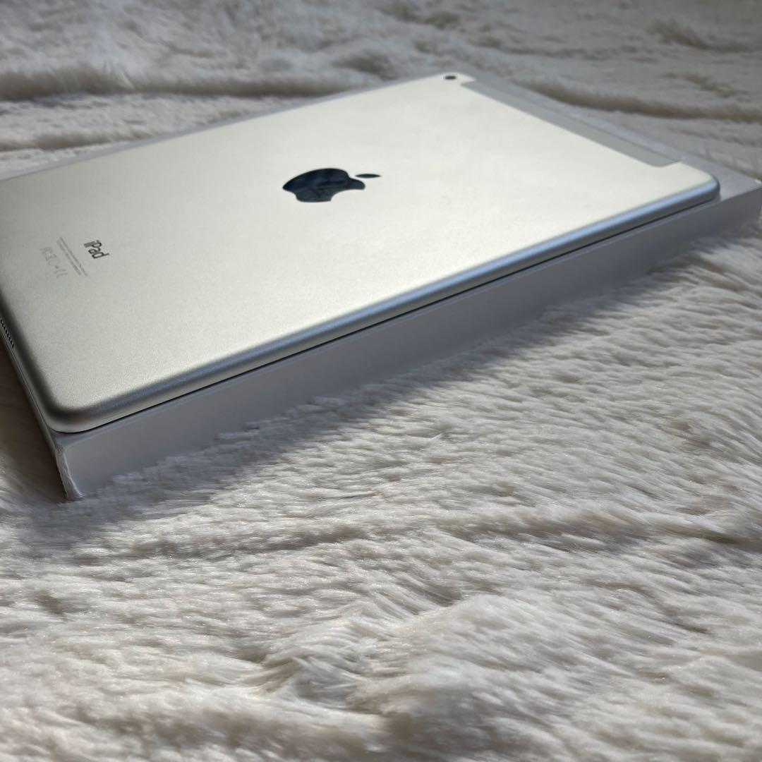 【早い者勝ち】iPad Air2 64GB SIMフリー【すぐ発送】