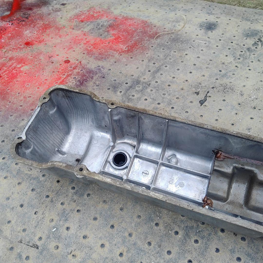 Nissan L型ターボバルブカバー 中古