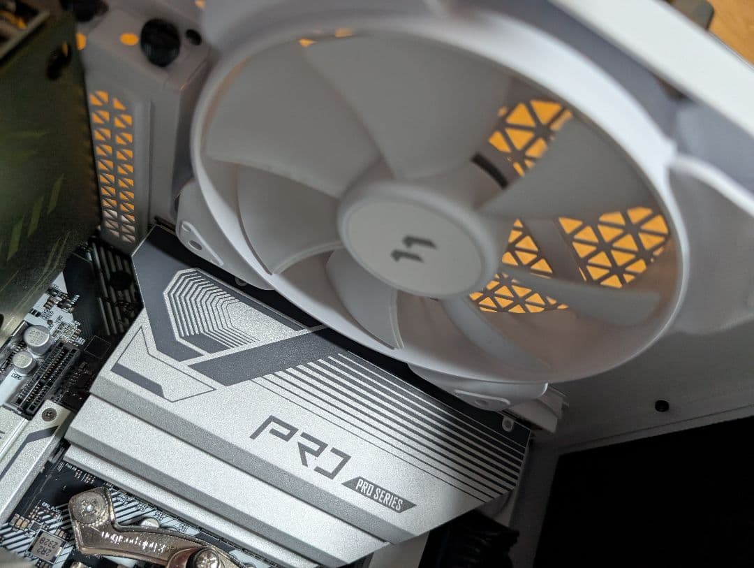 【状態良】RTX 4070ti、PCケース、CPU(i7-13700F)他セット