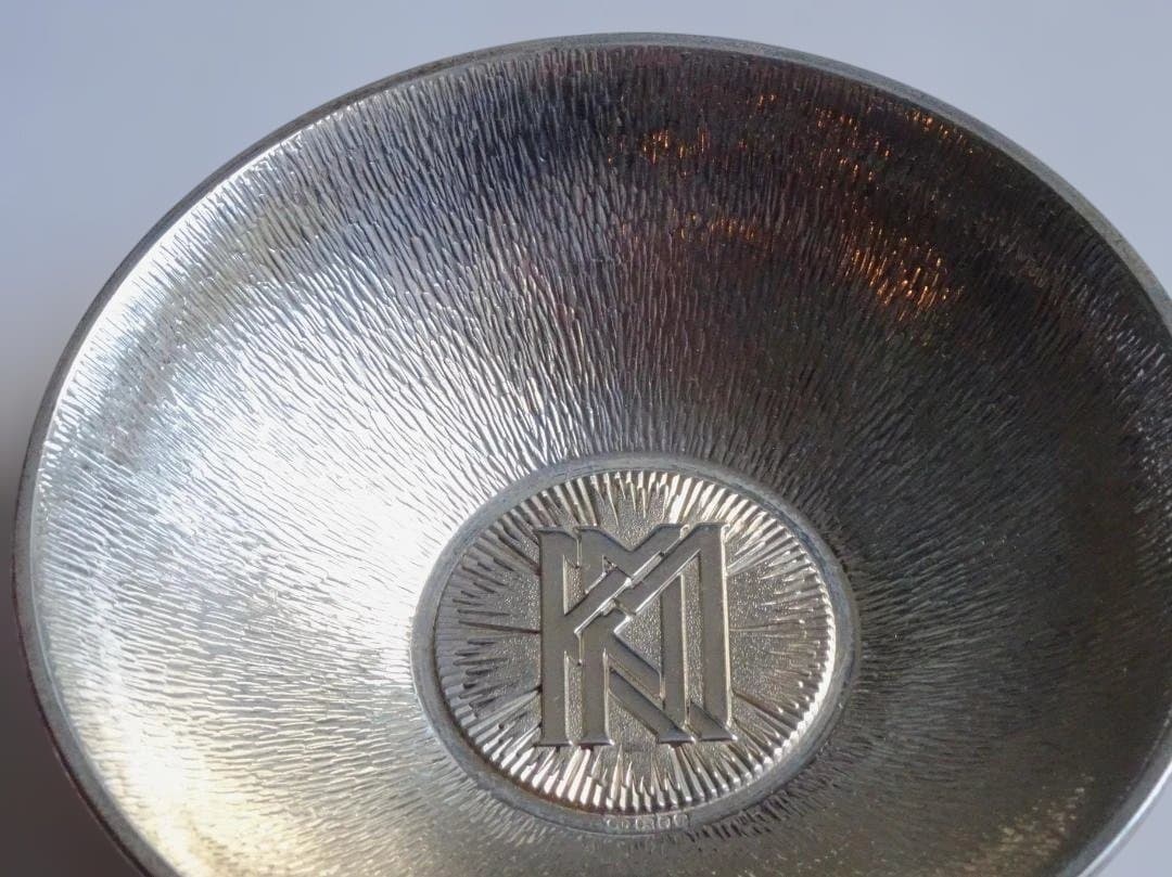 スチュワート・デヴィリン製作　銀のボンボン・ディッシュ