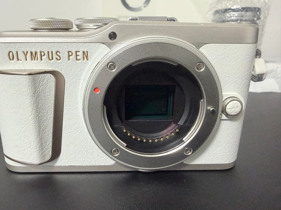 OLYMPUS PEN E-PL10 ホワイト ダブルズームキット