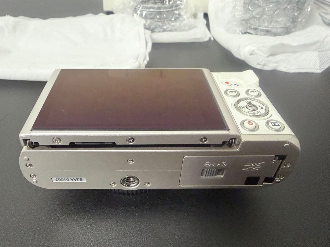 OLYMPUS PEN E-PL10 ホワイト ダブルズームキット