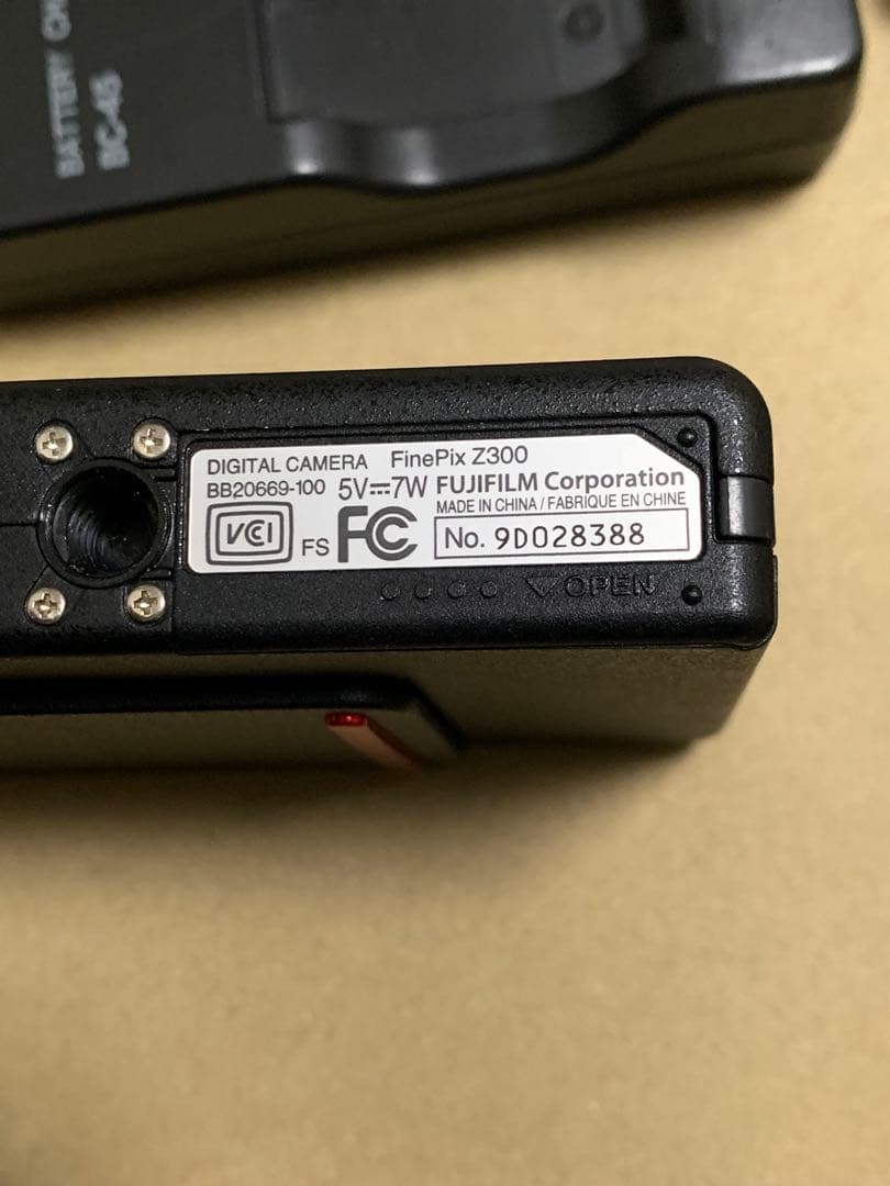 FUJIFILM FinePix Z300 本体 + NP-45 + BC-45