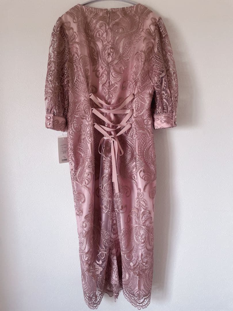 エンブロイダリーコクーンドレス ／ ピンク