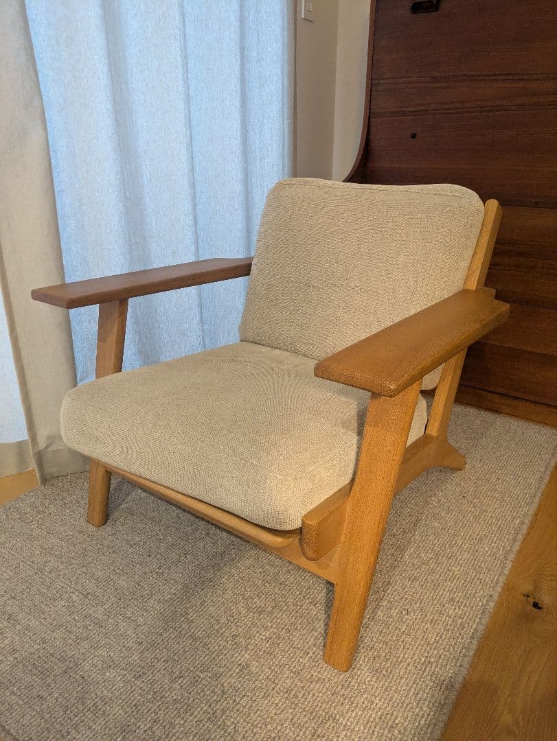 北欧風ラウンジチェア　無垢材オイル仕上げ