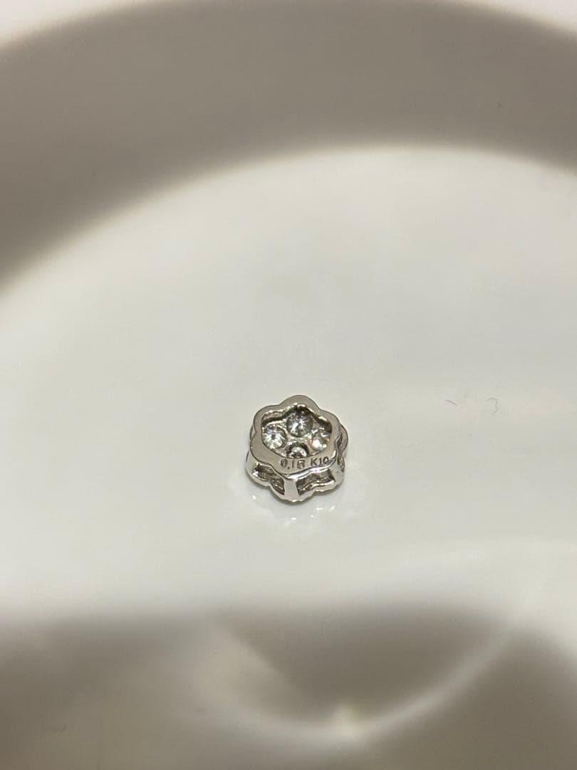 K18 ゴルド　ダイヤモンド　ペンダント　トップ