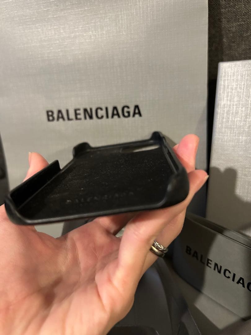 最終お値下げ【未使用品】BALENCIAGA iPhone13用ケース