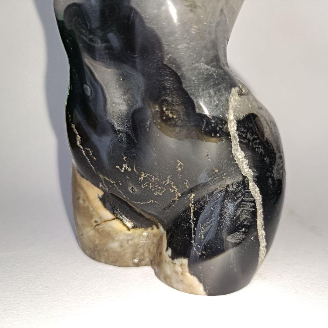 BIG　ボルケーノアゲート　火山瑪瑙　女体　モデル　裸婦像　天然石　置物