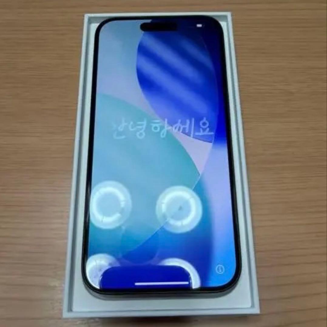 iPhone 15PRO 256GB ブラックチタニウム　SIMフリー