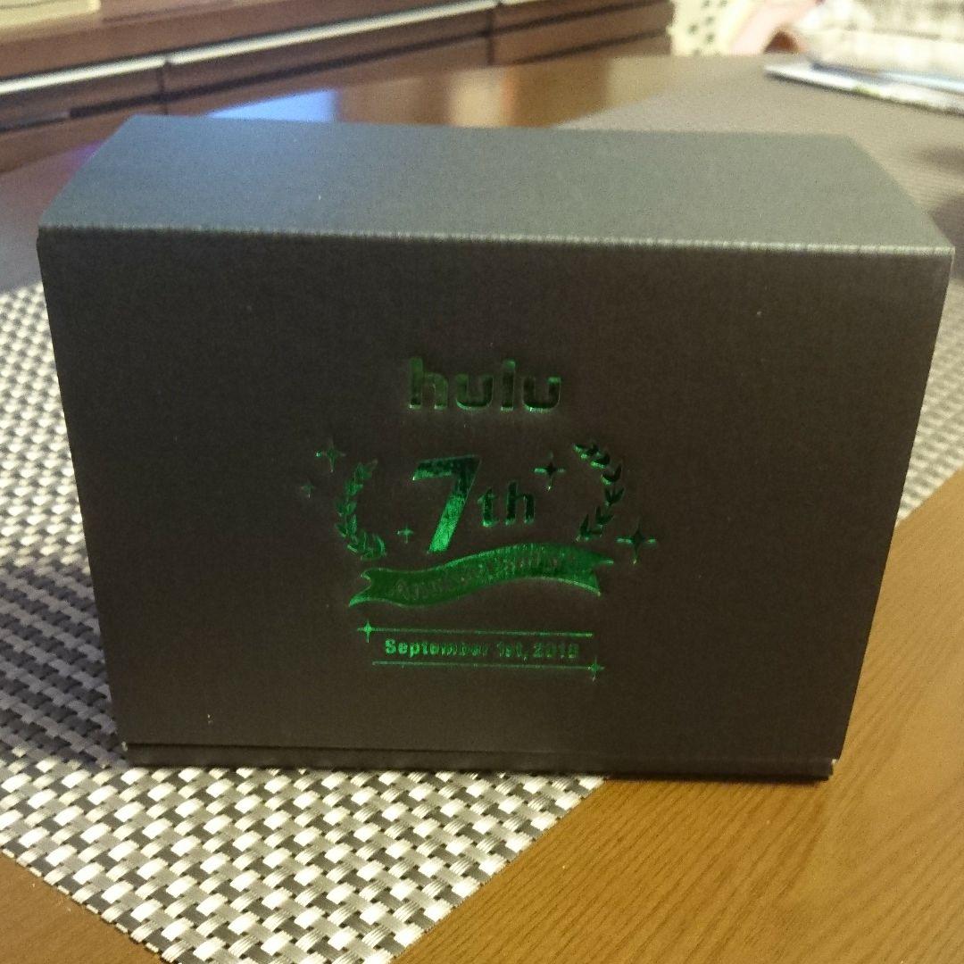 Hulu 7周年記念  ワイヤレススピーカー&非接触型スマホ充電器セット