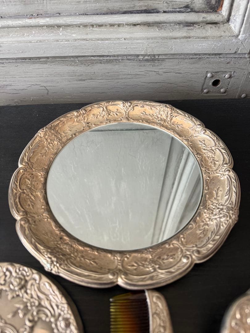 アンティーク　シルバーのバニティ5点セット