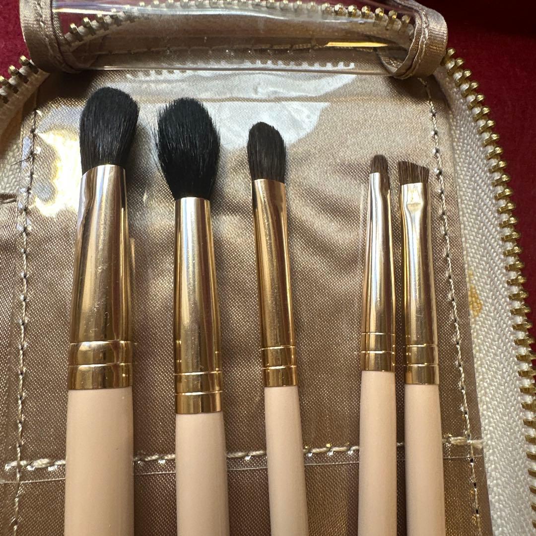 Enamorメイクブラシセット 7本 ジッパーケース付き