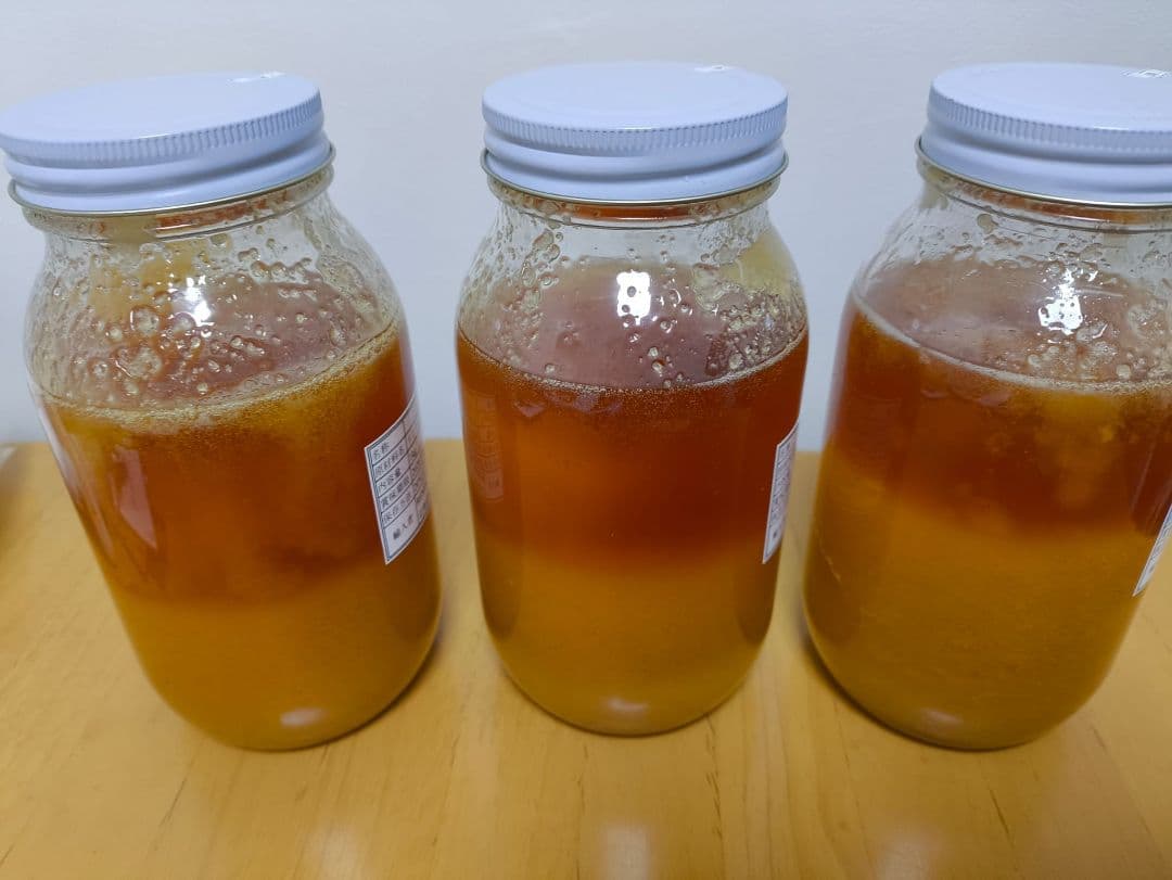 残り30キロ 早いもの勝ち 3キロ ぼだいじゅのはちみつ （リンデン蜂蜜）非加熱