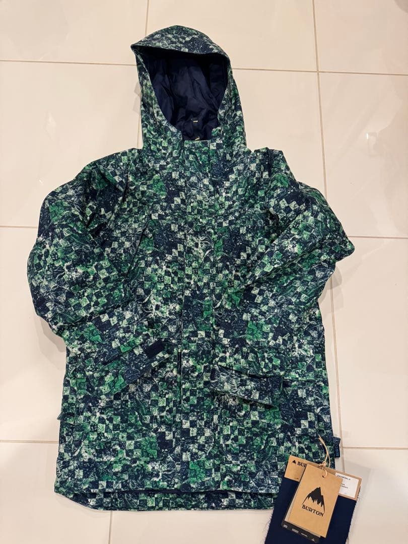 新品シルバーテイルJacket 子供用ウェア　バートン　150