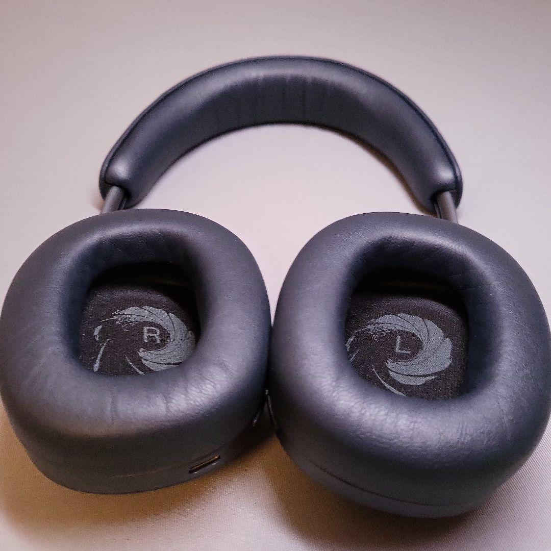 ヘッドホン Bowers & Wilkins Px8 007 Edision